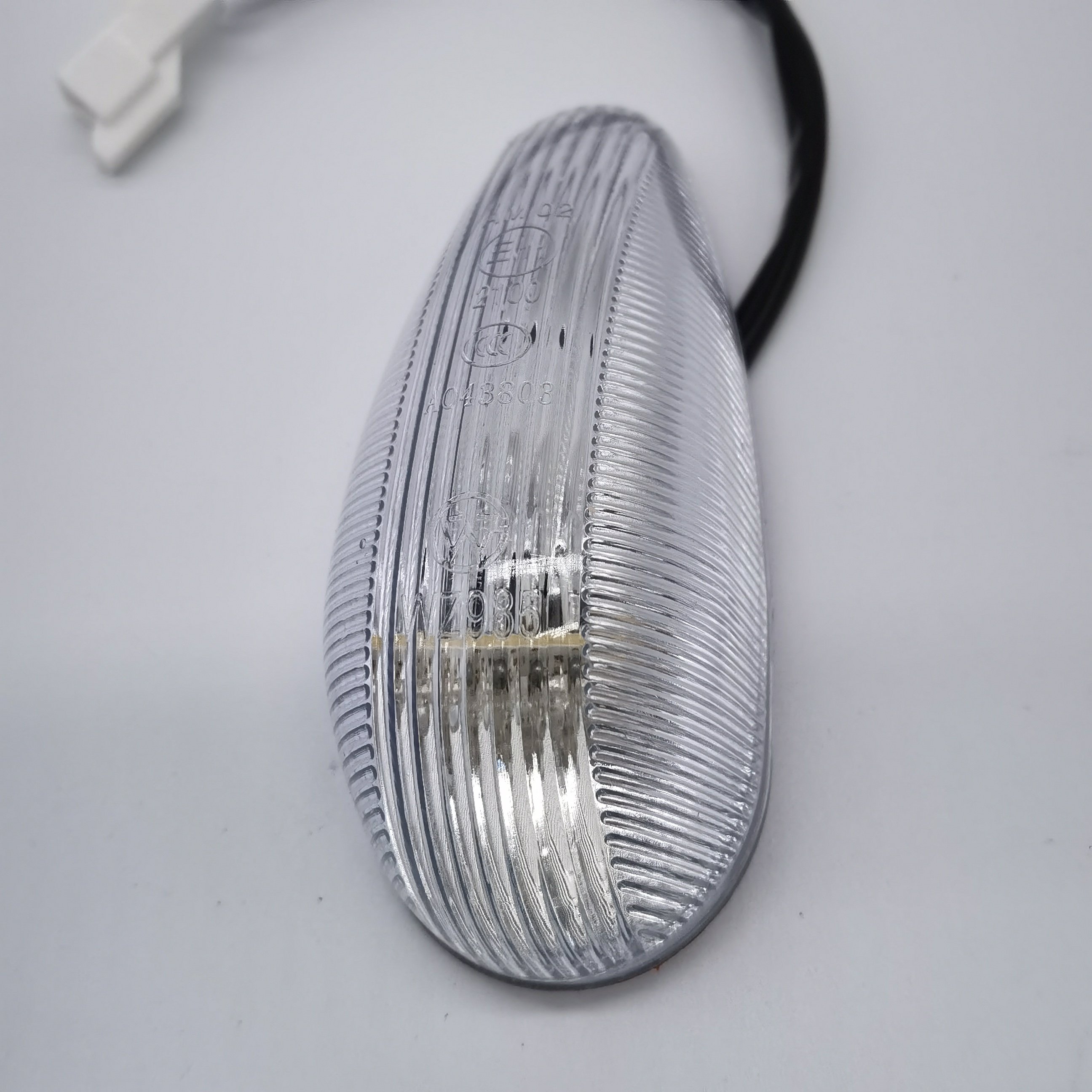 Brand-new High-quality Lighting Device for Kinlong Yutong Bus: Corridor Lamp and Height Lamp White WZ985.