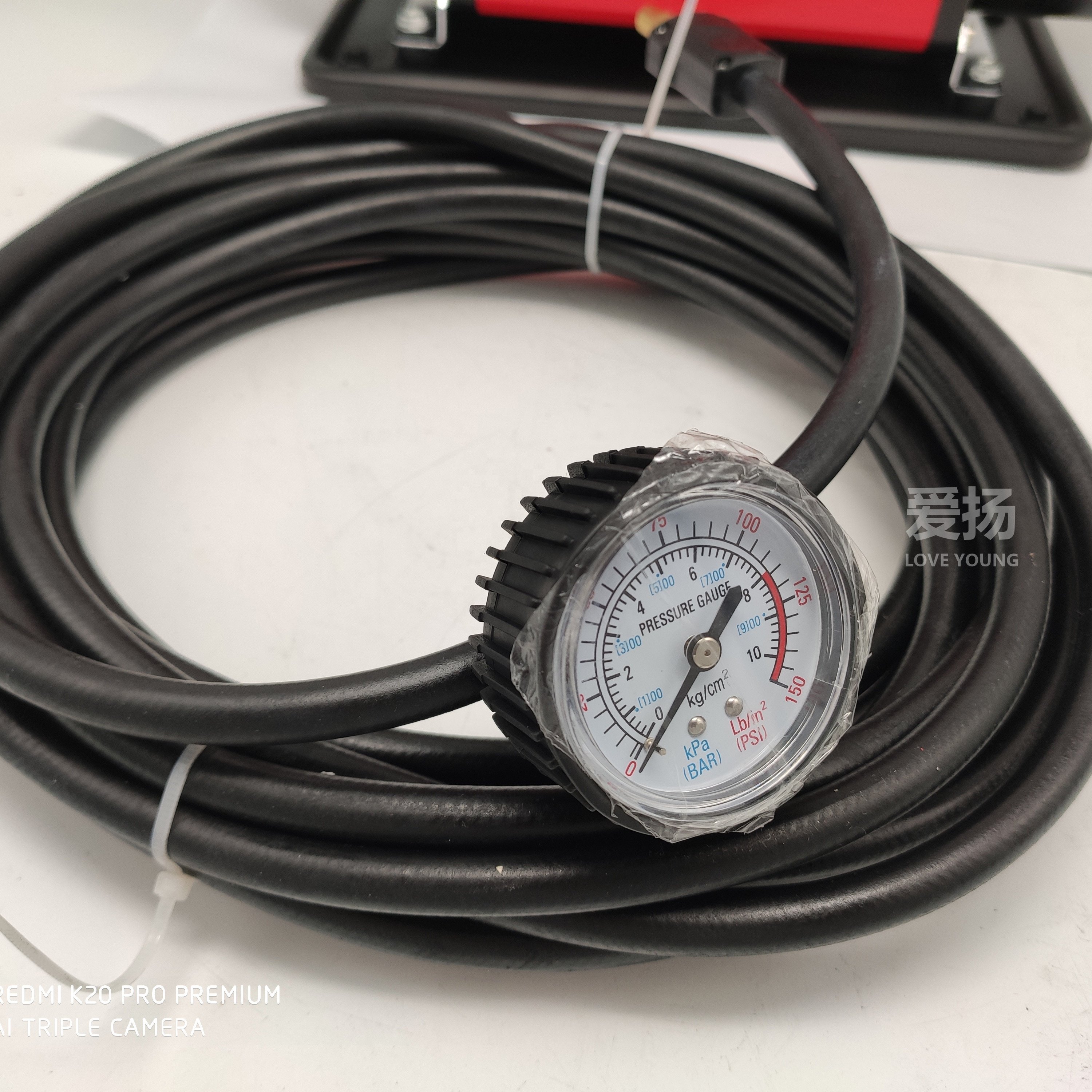High Flow Mini Portable 2 Cylinders Inflator Air Pump Connectors 150psi Tire Air Compressor for Car with Europe Color Box 12V