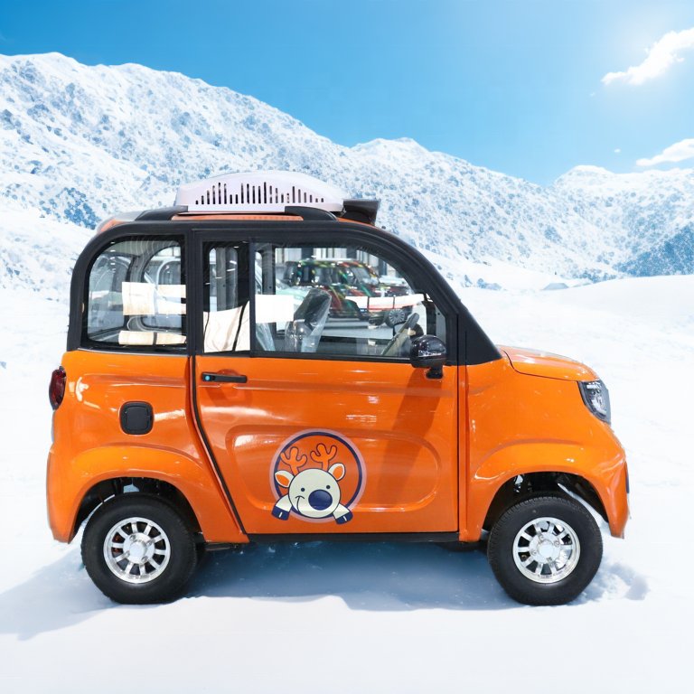 2024 Brand New Small Cars Low Price 4 Wheel Electric Mini Car Hot-selling Mini Electric Battery Tricycle Automobile Low Price