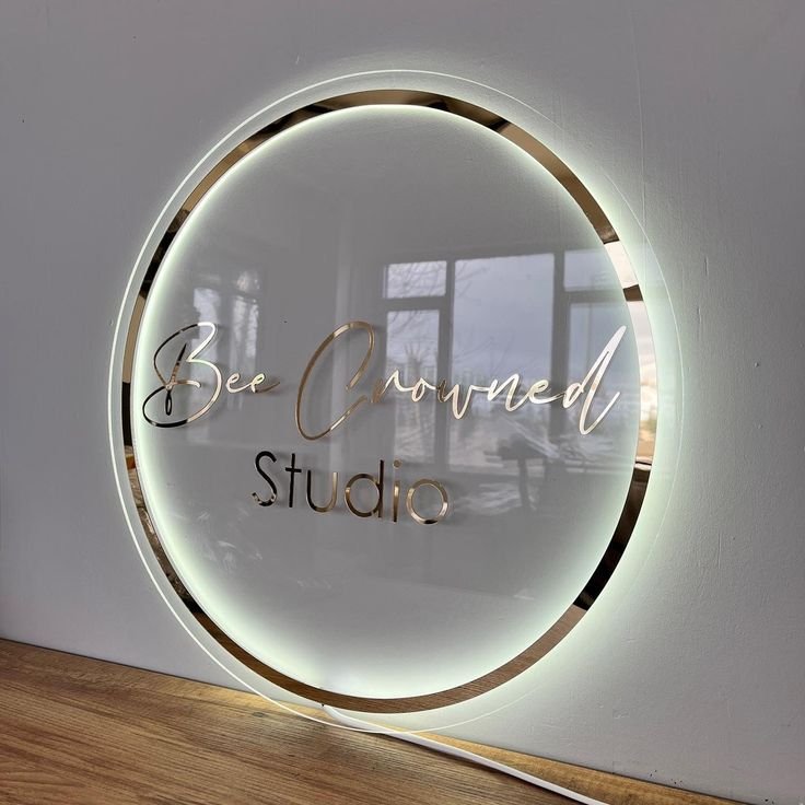 Koncept Drop Shipping 20inch LED Beauty Backlit Sign Customized 3D Store Salon Round Bar Cafe Sign Light up Decor
