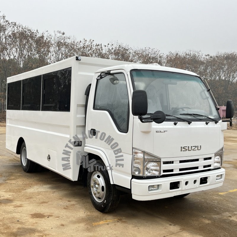 I SUZU 4X2 Mini Party Bus Customizable Seats Passenger Bus