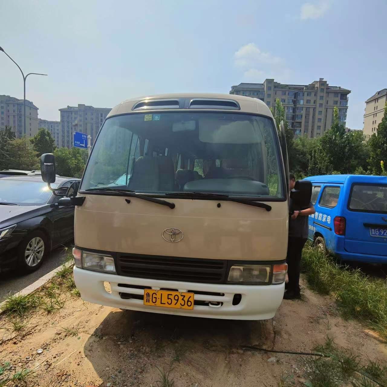Coaster Manual Bus 30seats Mini Bus