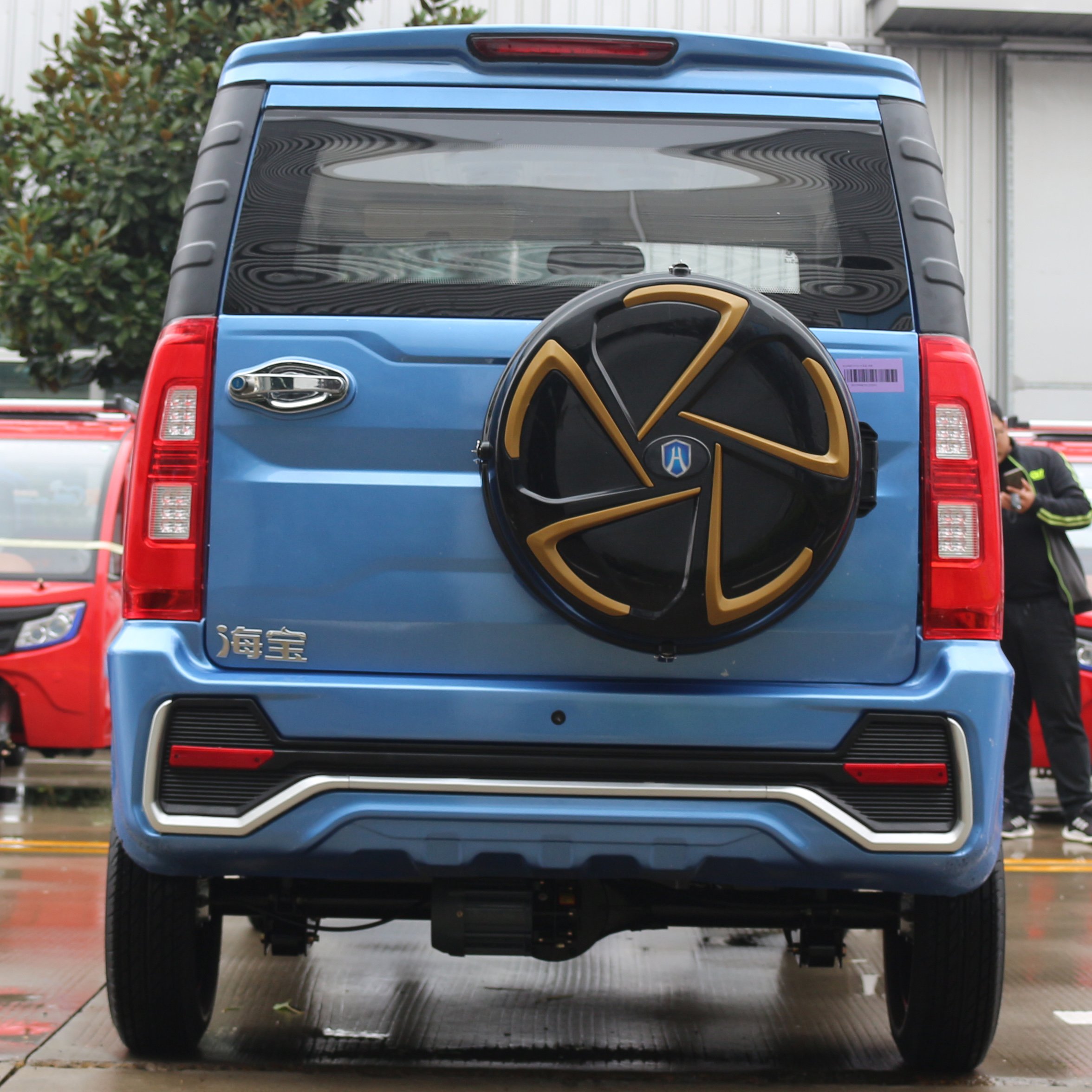 2020 Electric Vehicle High Power Electric Vehicle Solar Electric Vehicle With Range Extender