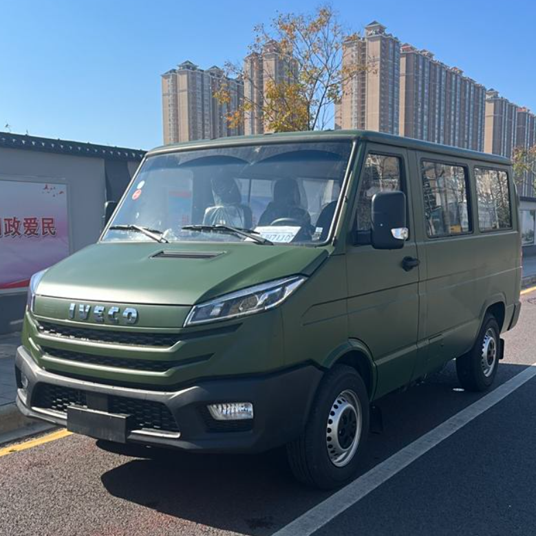 2024 Brand New Diesel or Gasoline Engine IVECO Turbo Daily Mini Van Bus 4x2 Mini Caravan Travel Camper Van for Sale