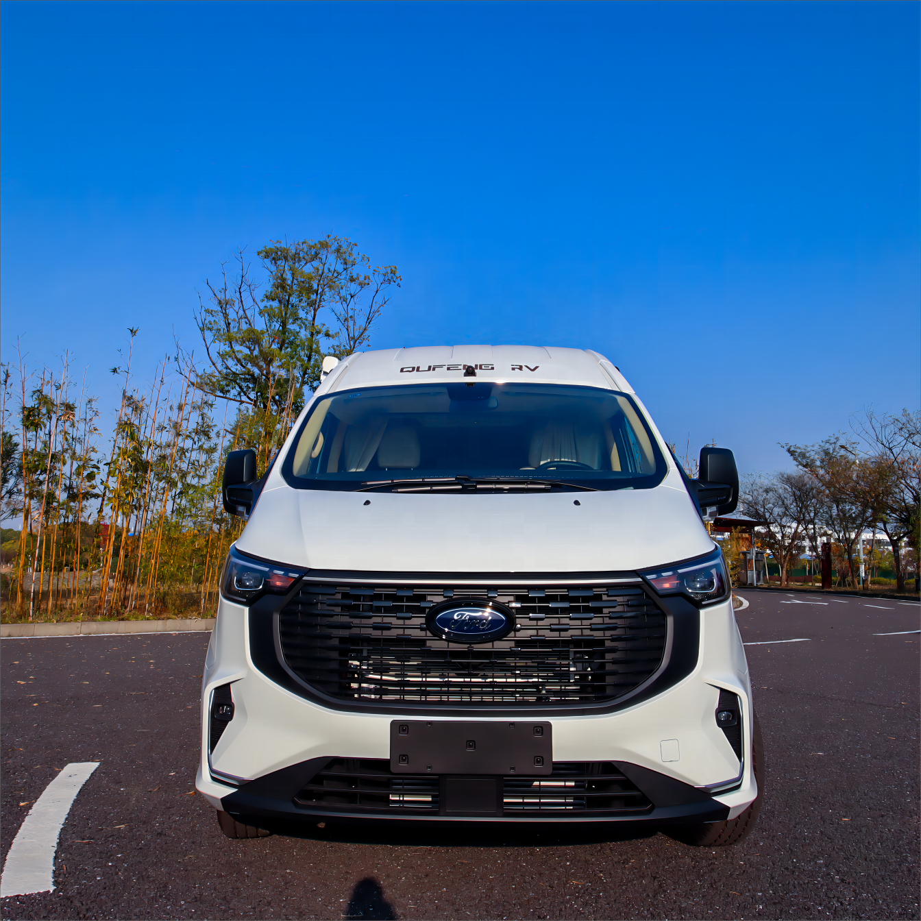 QXN Qufeng RV B660 Diesel Used 6-Seat Bus Automatic Gearbox Turbo Engine Hydraulic Steering System FWD R16 Euro VI Leather