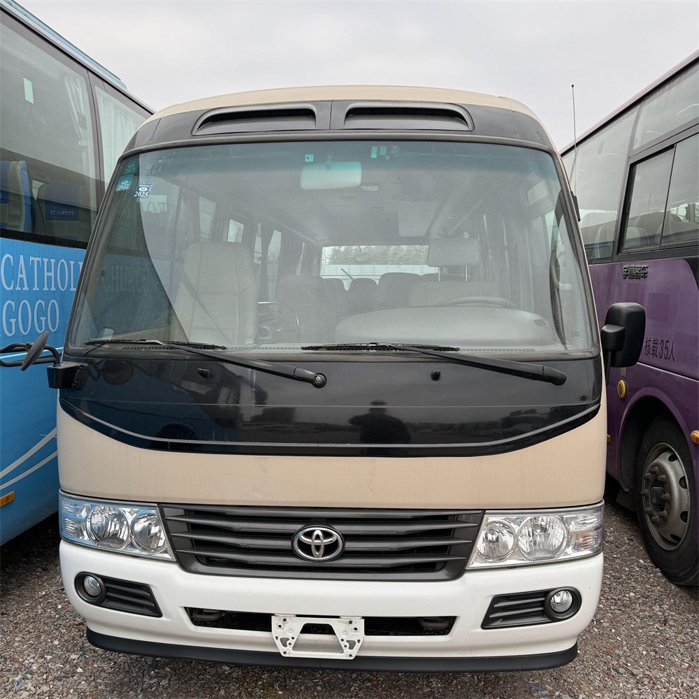 Used Coaster Bus 23 Seats Used Diesel Engine to T Oyota Coasters Buses and Coaches Automatic for Sale