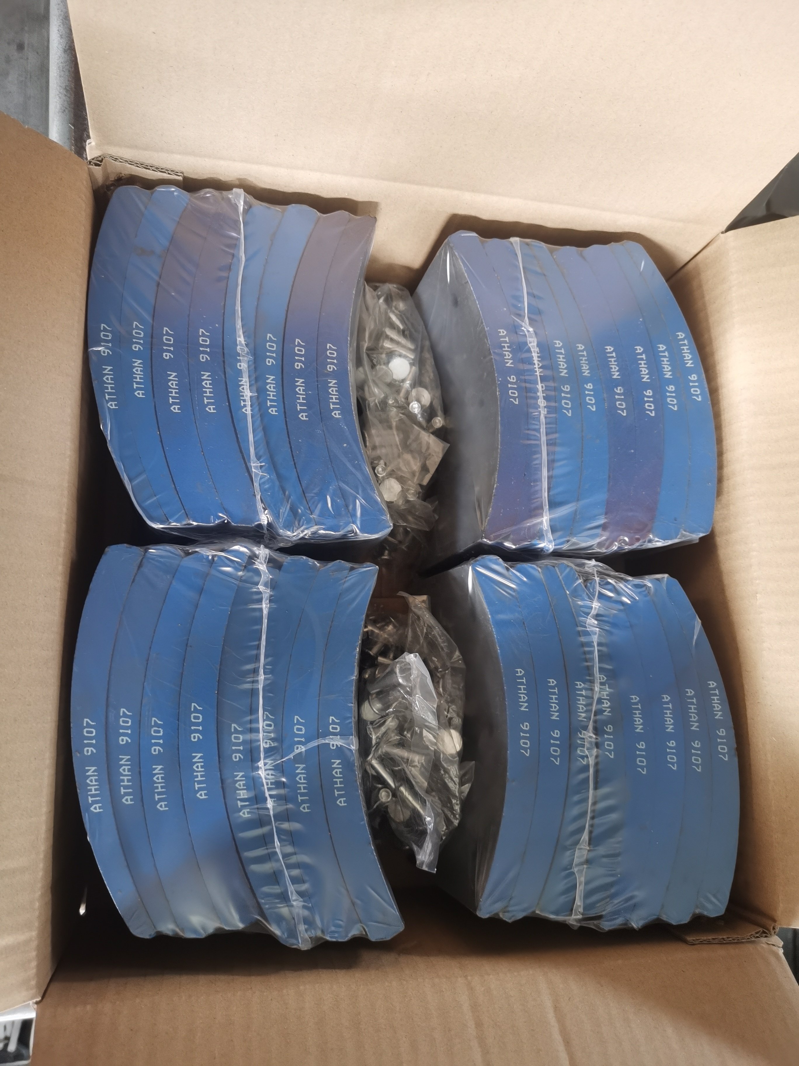 Long Life Heavy Duty Truck Brake Linings 9107 Wear-resistant High-temperature Resistant No Noise Professional Manufacturer