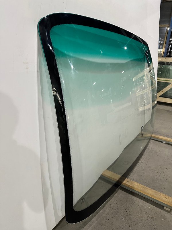 High Quality Bus Windshield Car Front Glass Rear Windshield Front Windshield Glass for HIGER6756
