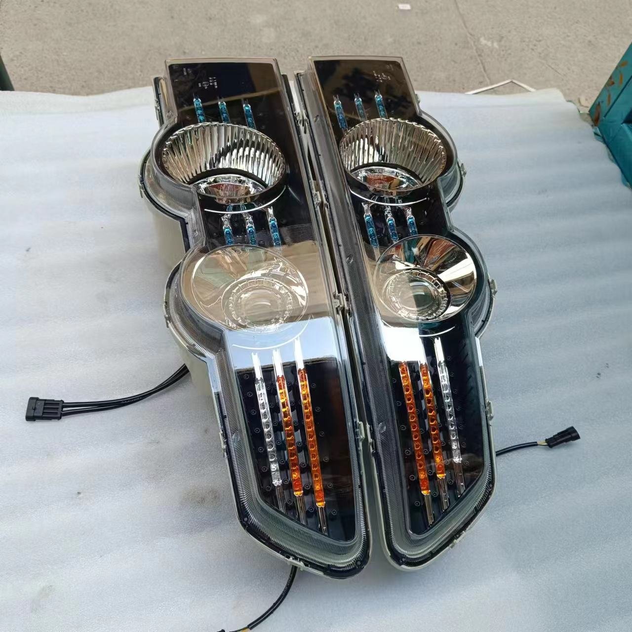 Wholesale Road Traffic Safety Lights Public System Vehicle Safety Lamp Bus Accessories Combination Headlight