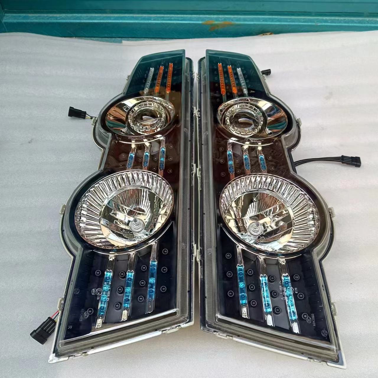 Wholesale Road Traffic Safety Lights Public System Vehicle Safety Lamp Bus Accessories Combination Headlight