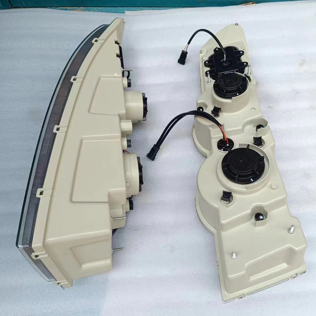Wholesale Road Traffic Safety Lights Public System Vehicle Safety Lamp Bus Accessories Combination Headlight
