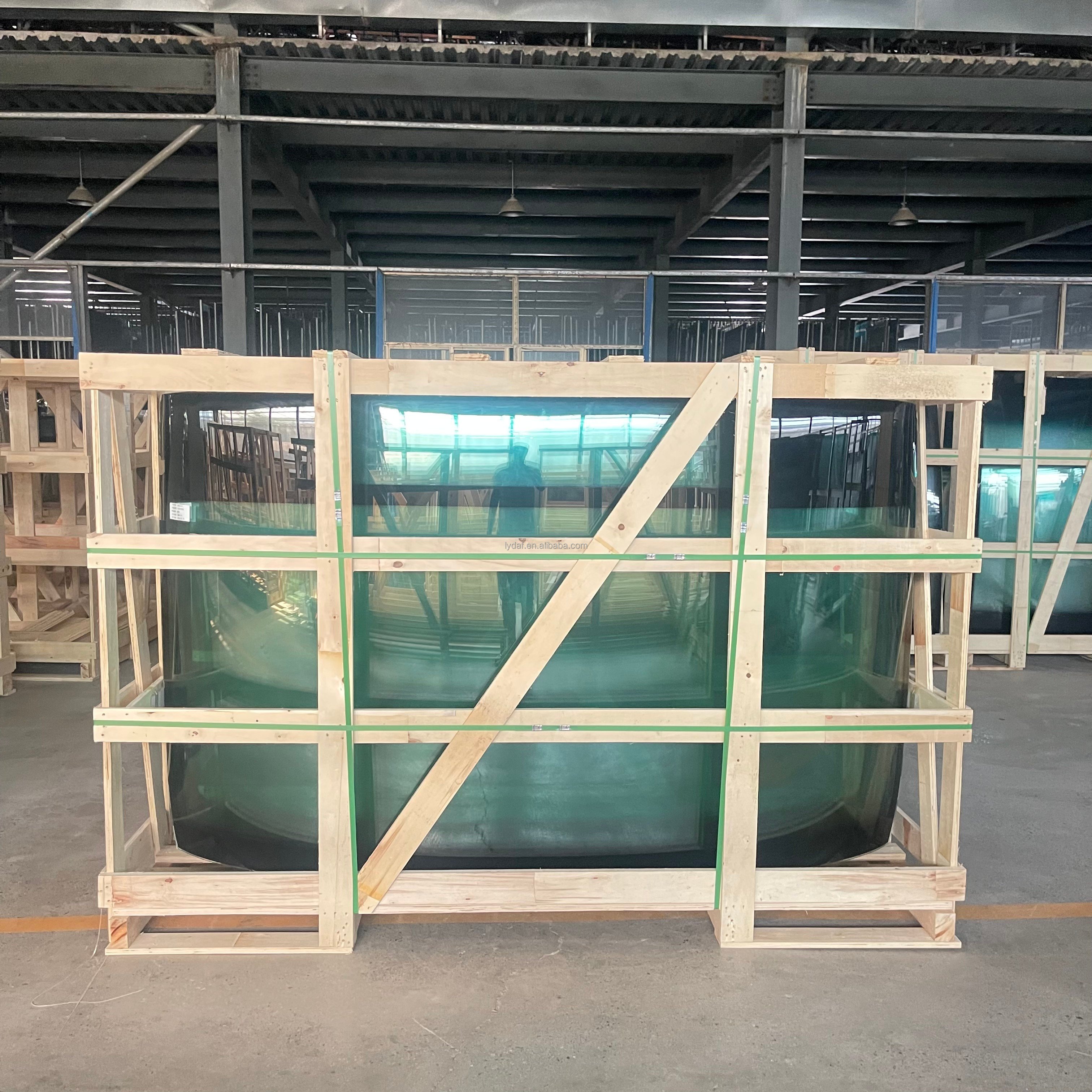 Factory Wholesaling Security Car Glass Front Auto Windshield for HIGER6125 1150 Bus Windshield Glass Factory