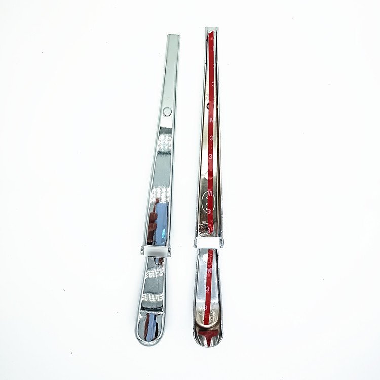 Body Kit Hiace Hiace 05-18 Front Chrome Wiper Cover