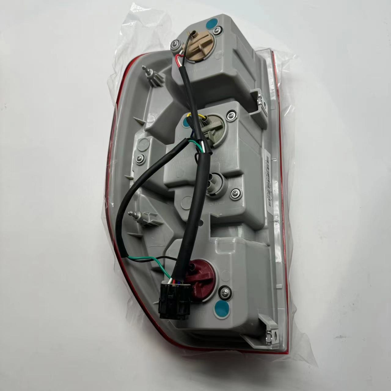 SAIC MAXUS T60 Original Rear Light Assembly Rear Tail Lamp Assembly C00047650 C00047651