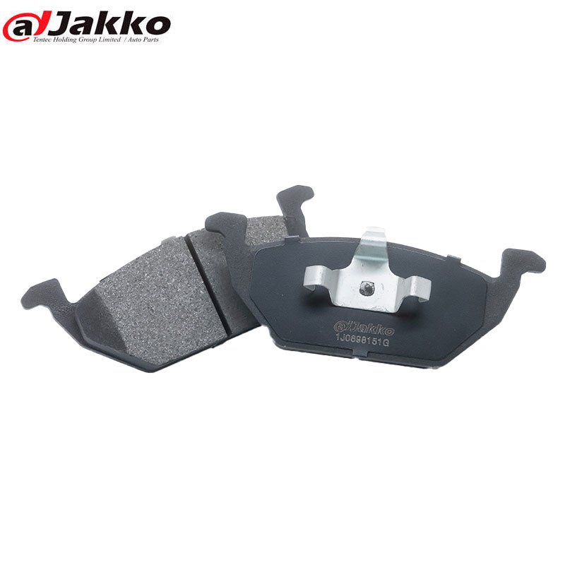 Auto Parts Car Brake Pad Rear Ceramic Break Pads Pastillas De Freno for Toyota Corolla Hilux Hiace for VW