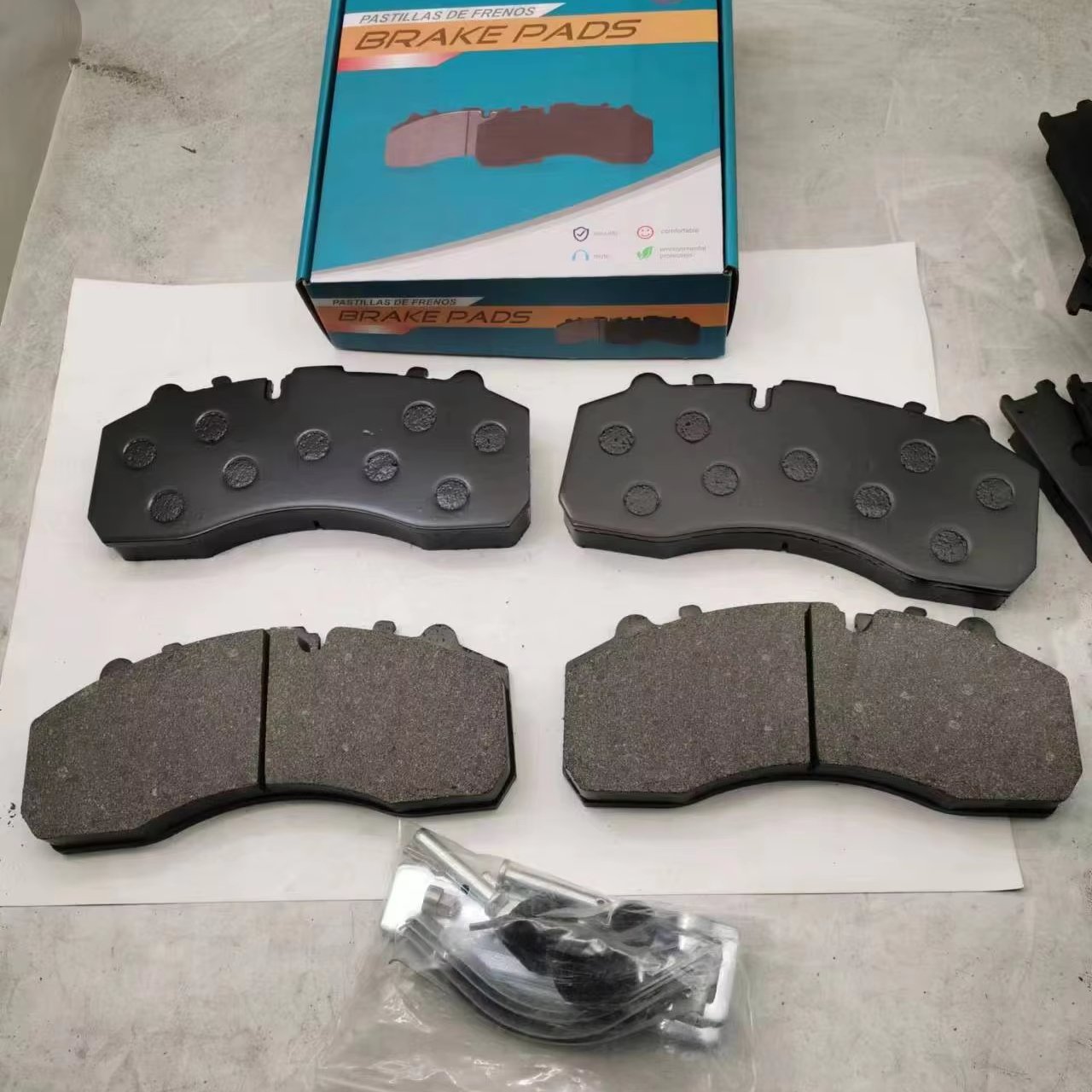 High Quality WVA 29087 Low Metal Brake Pads for Mercedes-Benz Actros DAF Atego & Axor Trucks Made in China