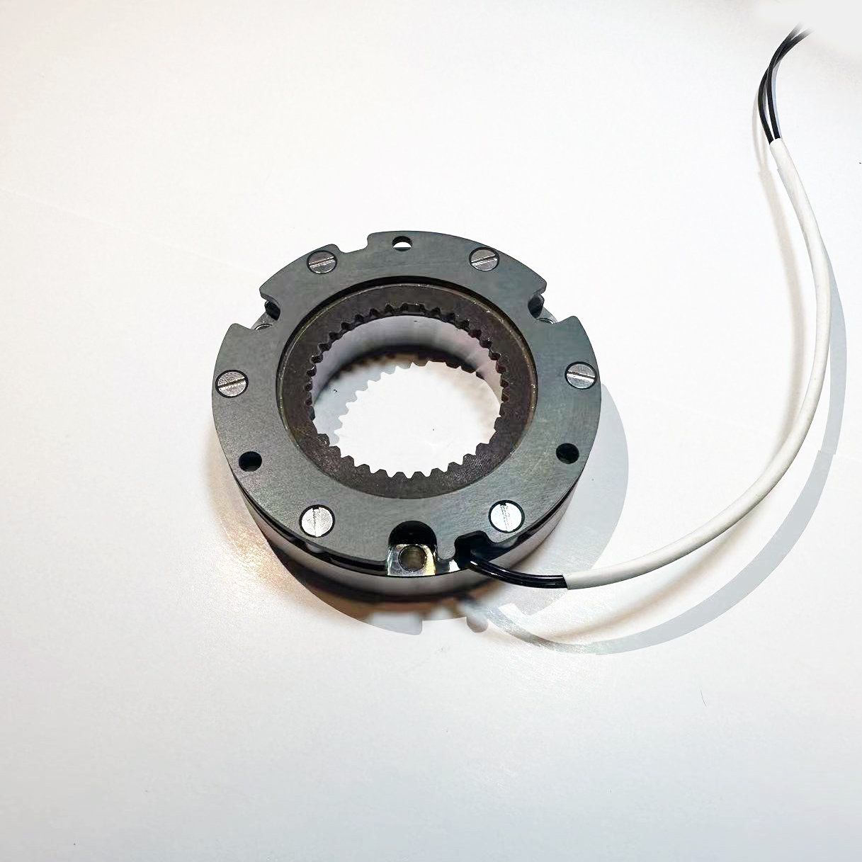 Durable Using Cheap Price Clutch Booster for 70 Seater Bus Electromagnetic Power-off Brake Clutch Booster Piston