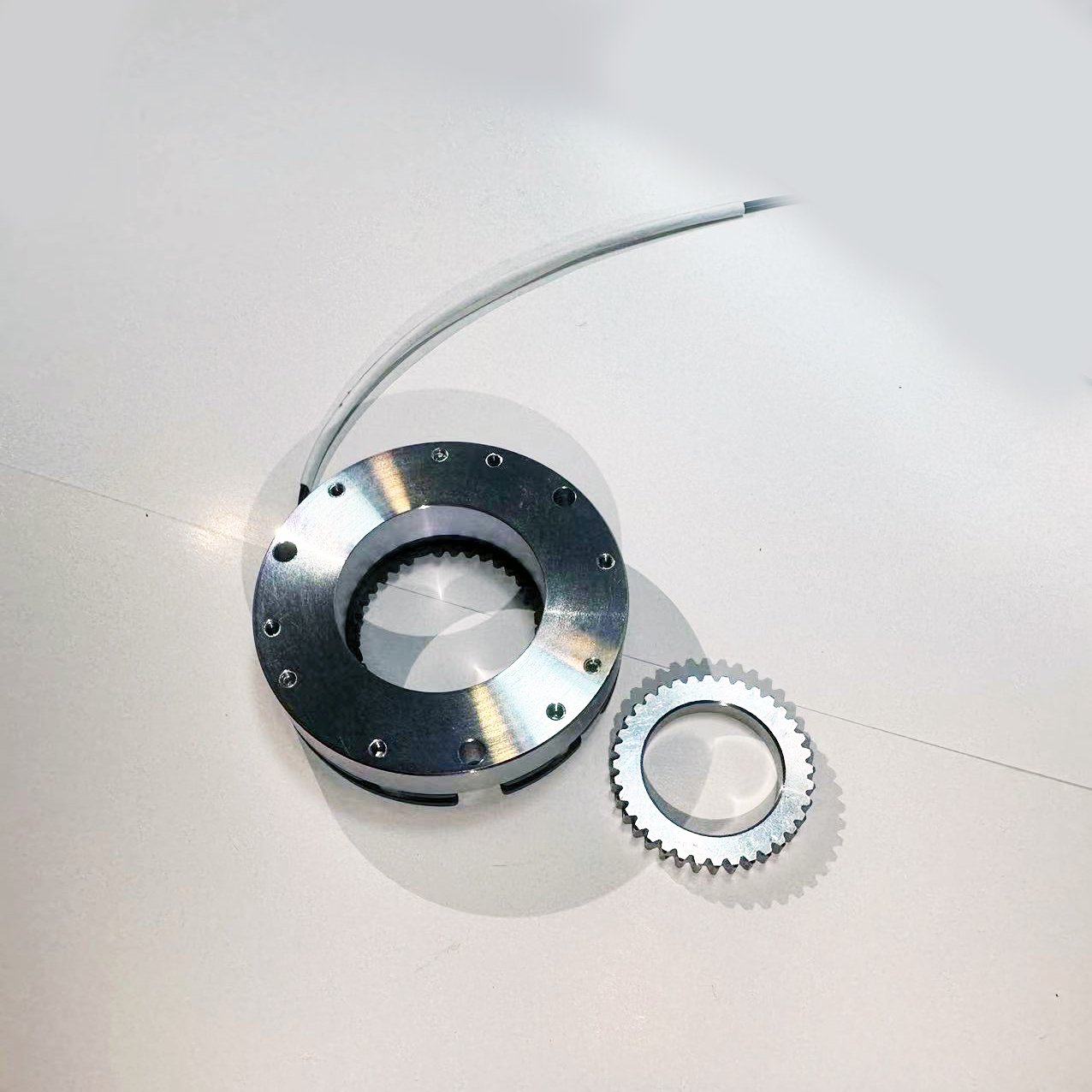 Durable Using Cheap Price Clutch Booster for 70 Seater Bus Electromagnetic Power-off Brake Clutch Booster Piston