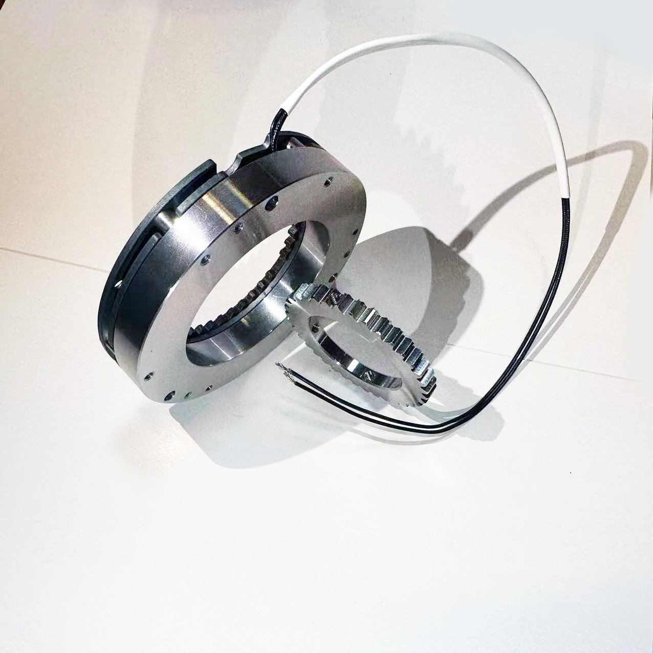 Durable Using Cheap Price Clutch Booster for 70 Seater Bus Electromagnetic Power-off Brake Clutch Booster Piston