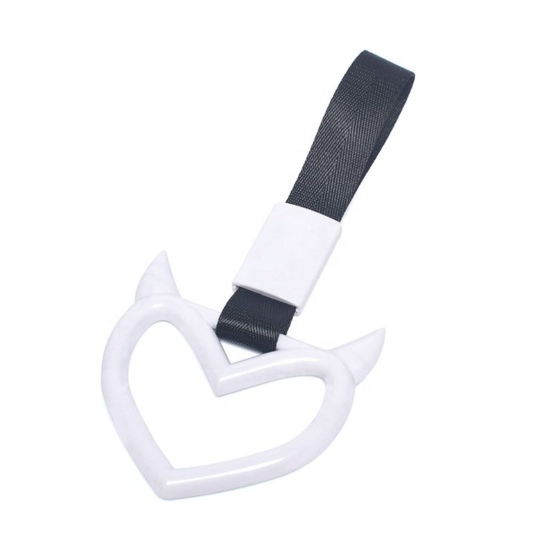 Auto Accessories Glow Tsurikawa Ring Devil Heart JDM Train Bus Handle Hand Strap Drift Charm Strap Drift Warning Ring for Car