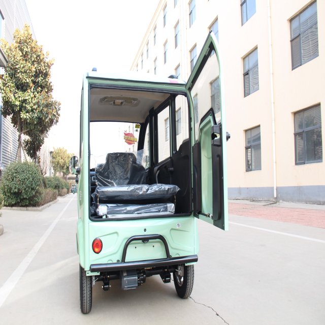 60V100A Three Wheel Car Electric Trike Wheel Motorcycle Three Wheel Tricycle with Enclosed Cabin for Passenger