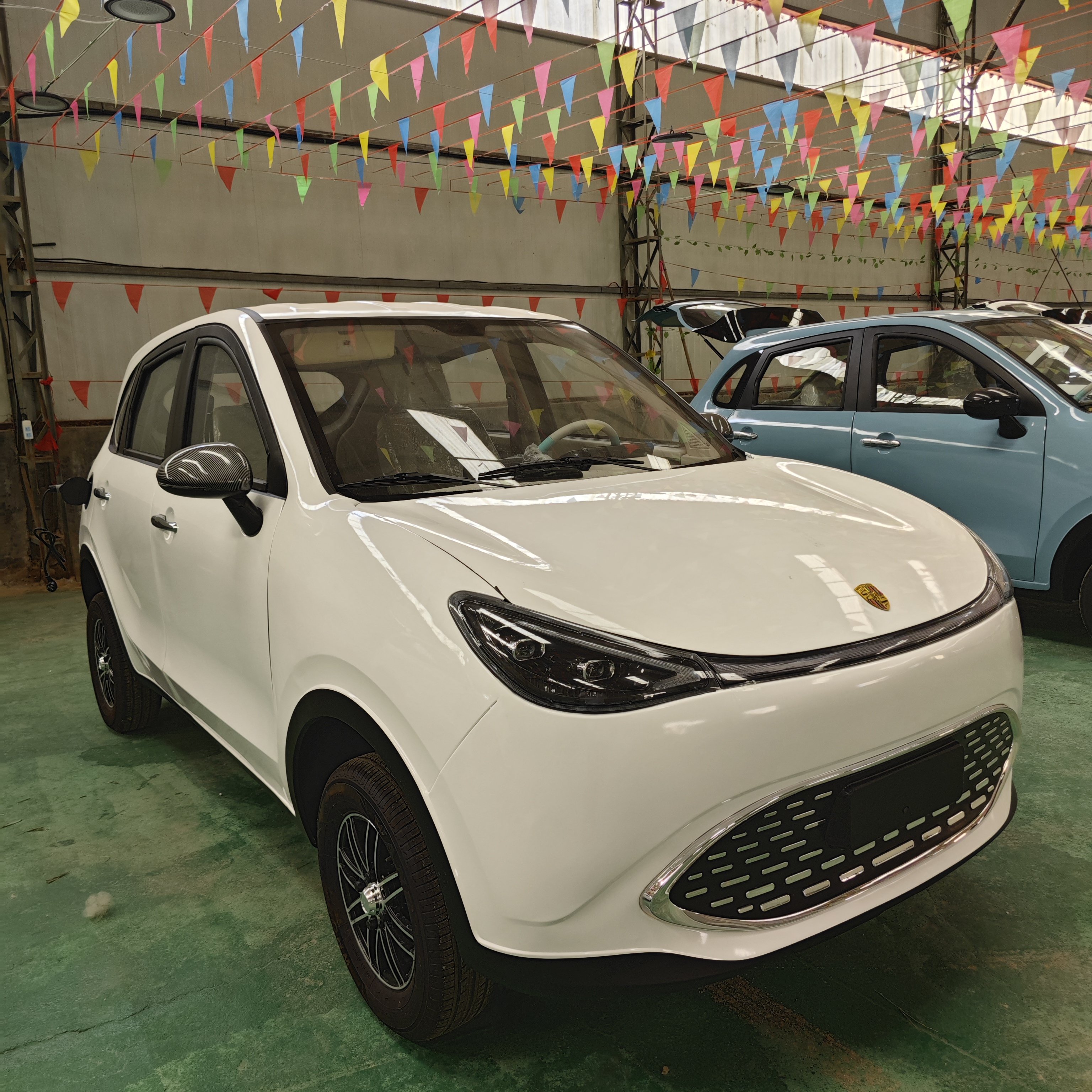 Cheap Hot Sale Smart New Energy Adult Four Wheel Mini Electric Small Car Made in China E Car EV Cars
