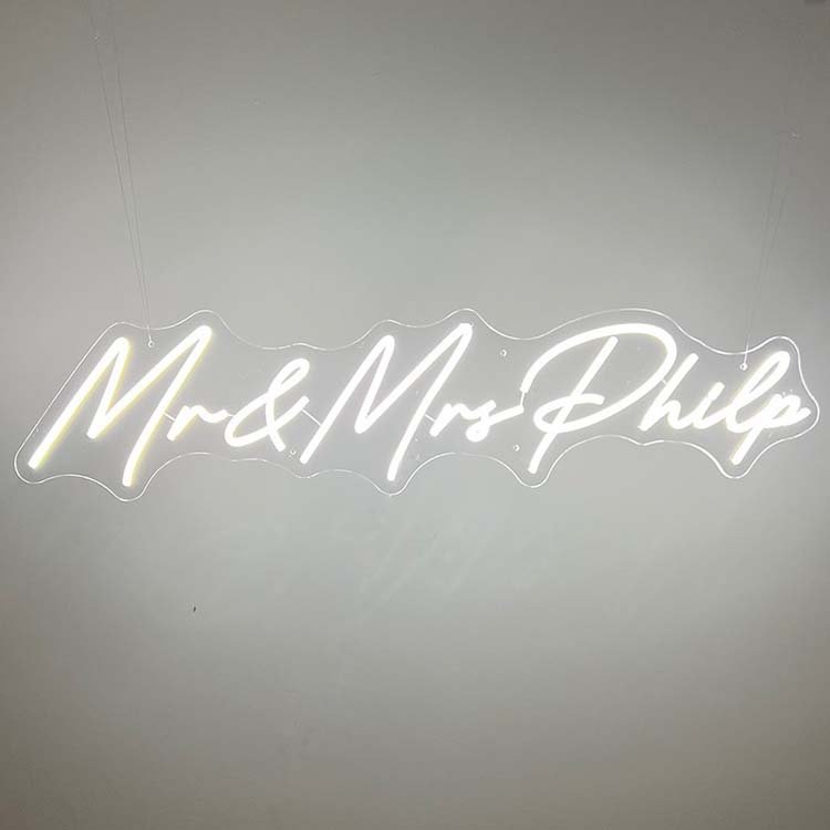 Dropshipping Wholesale Custom Christmas Theme Bride to Be Neon Sign for Wedding and Event