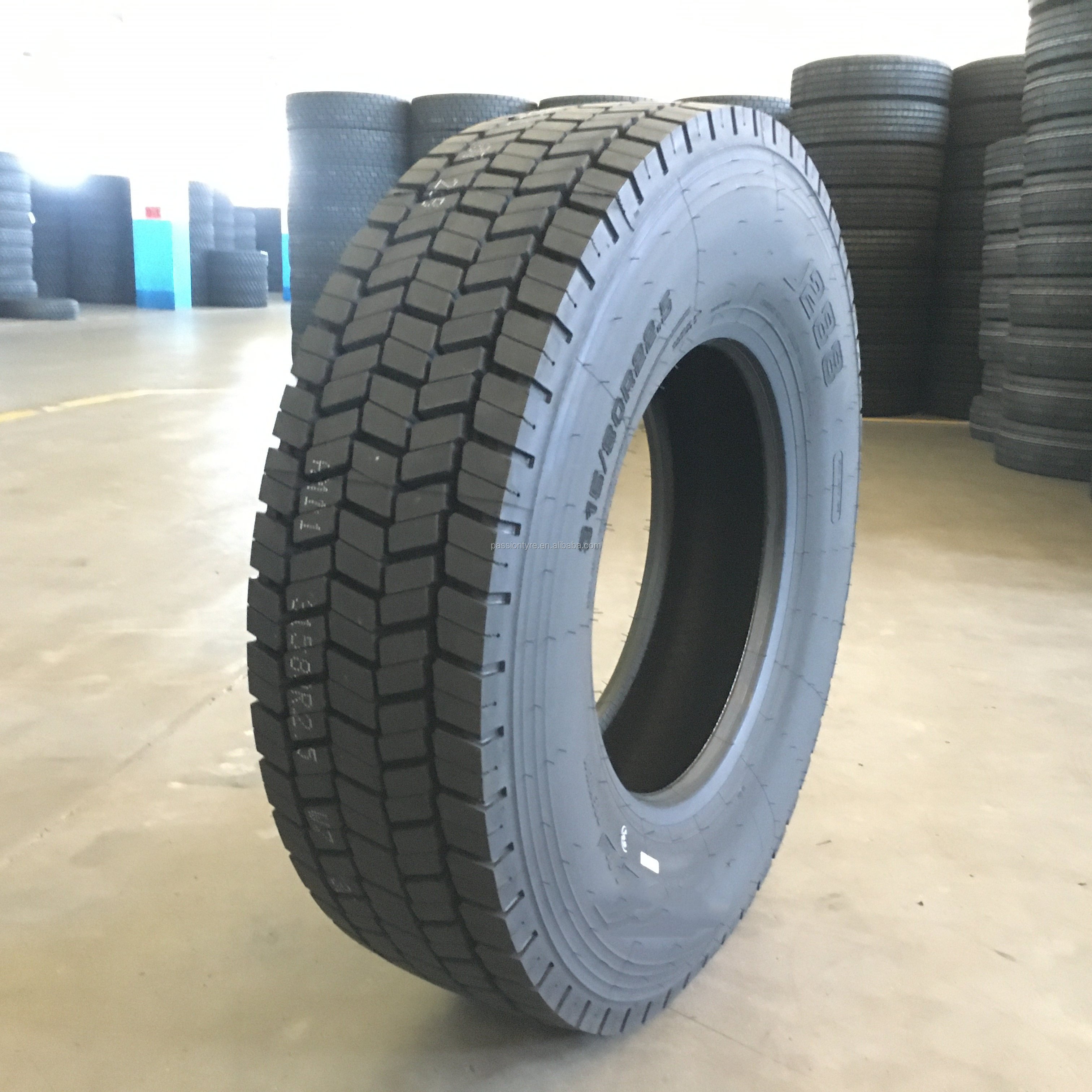 Wholesale Blacklion Sailun Jinyu 315/80R22.5 315/70R22.5 315/60R22.5 Wide Tread Truck Bus Drive Wheel Tyres
