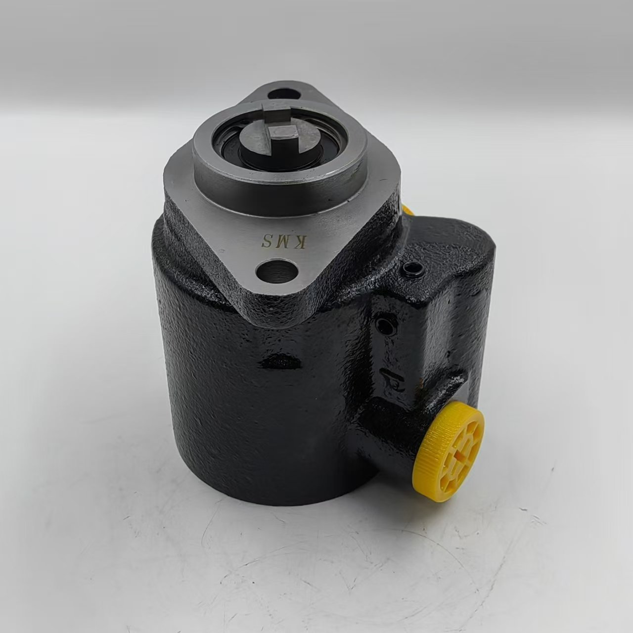 High Quality C5472400 Truck and Bus Accessories Hydraulic Power Steering Pump Made in China