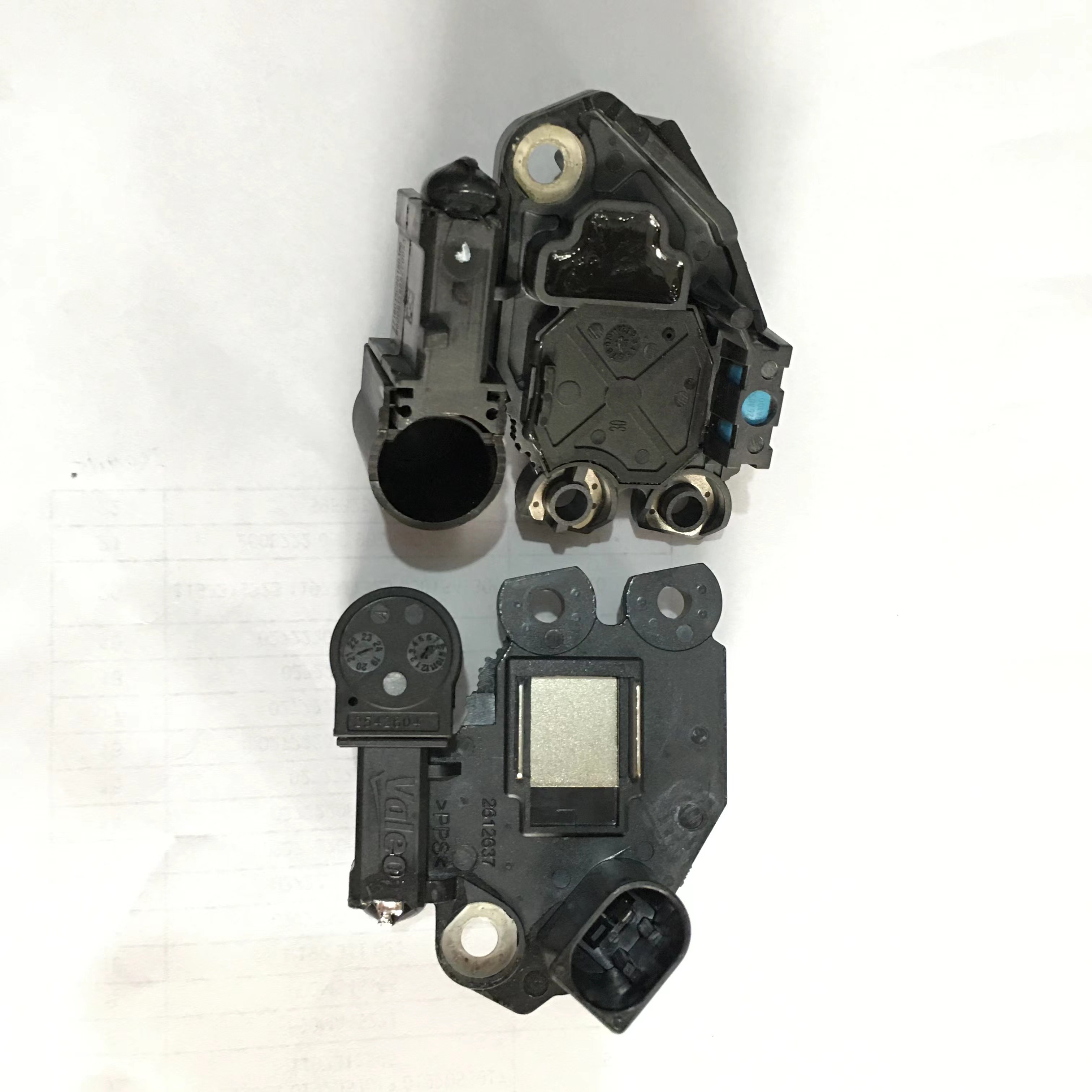 For Mercedes-Benz GL-CLASS SPRINTER VITO Bus 12V Original 595325 599317 0031546406 A0031546406 Regulator