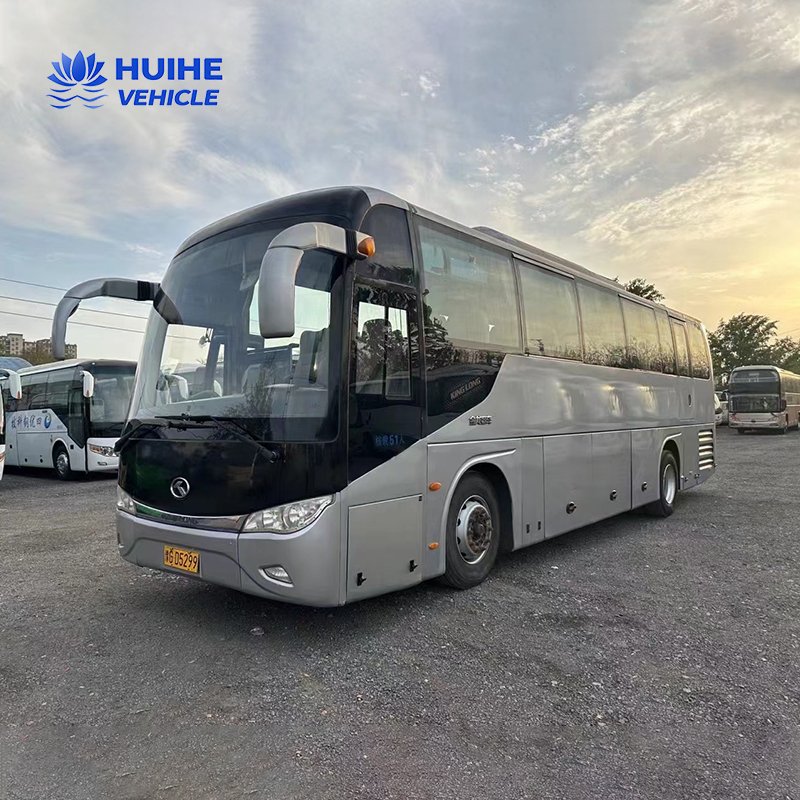 6117 12-Meter Luxury Coach Bus with 51 Seats Left Hand Drive Used Diesel Manual Transmission Weichai Engine for Tourist Travel