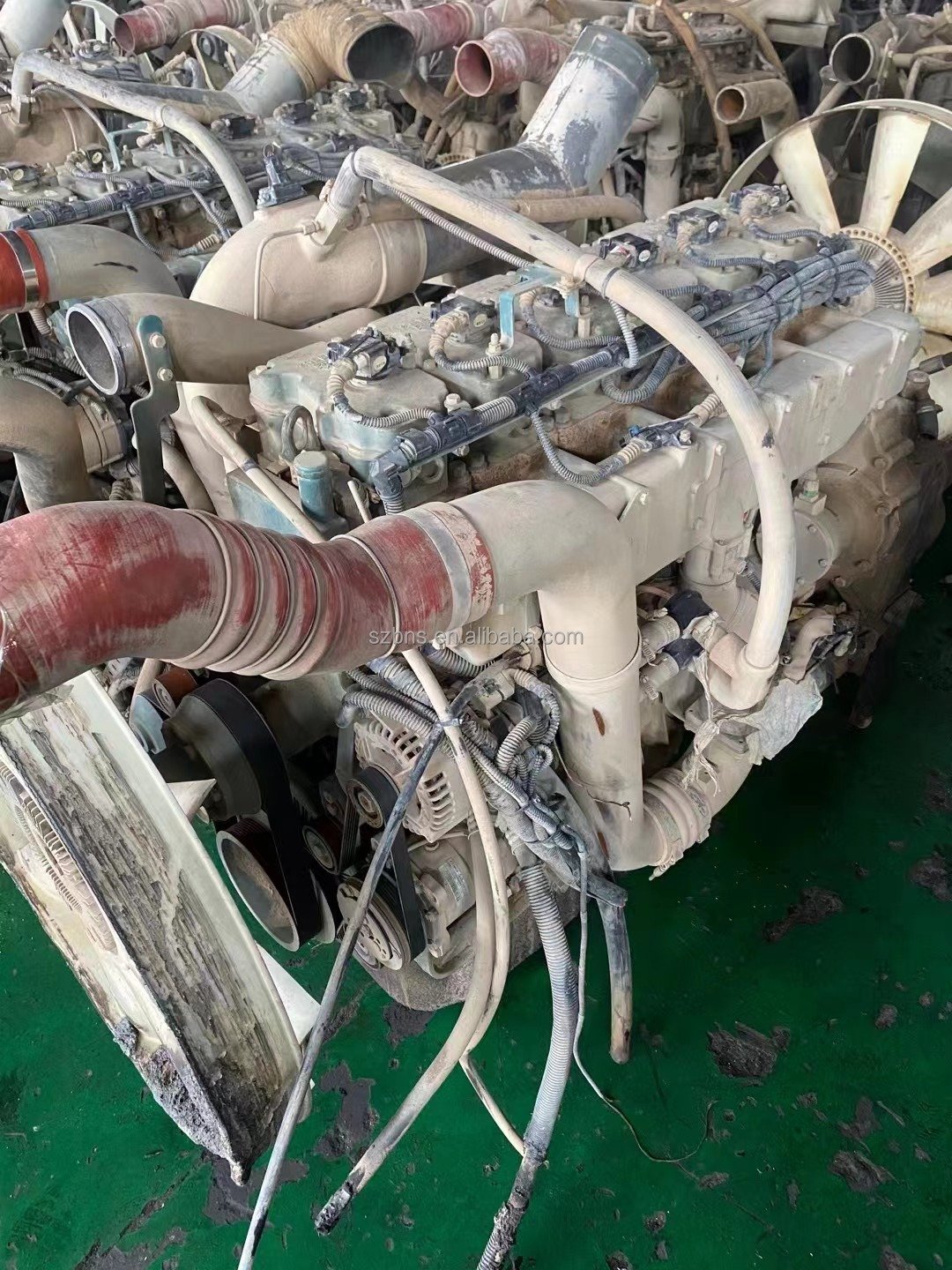 Ready Stock Used HOWO SINOTRUCKs 420HP CNG Engine T12 T12.42 Natural Gas Engine for Sale
