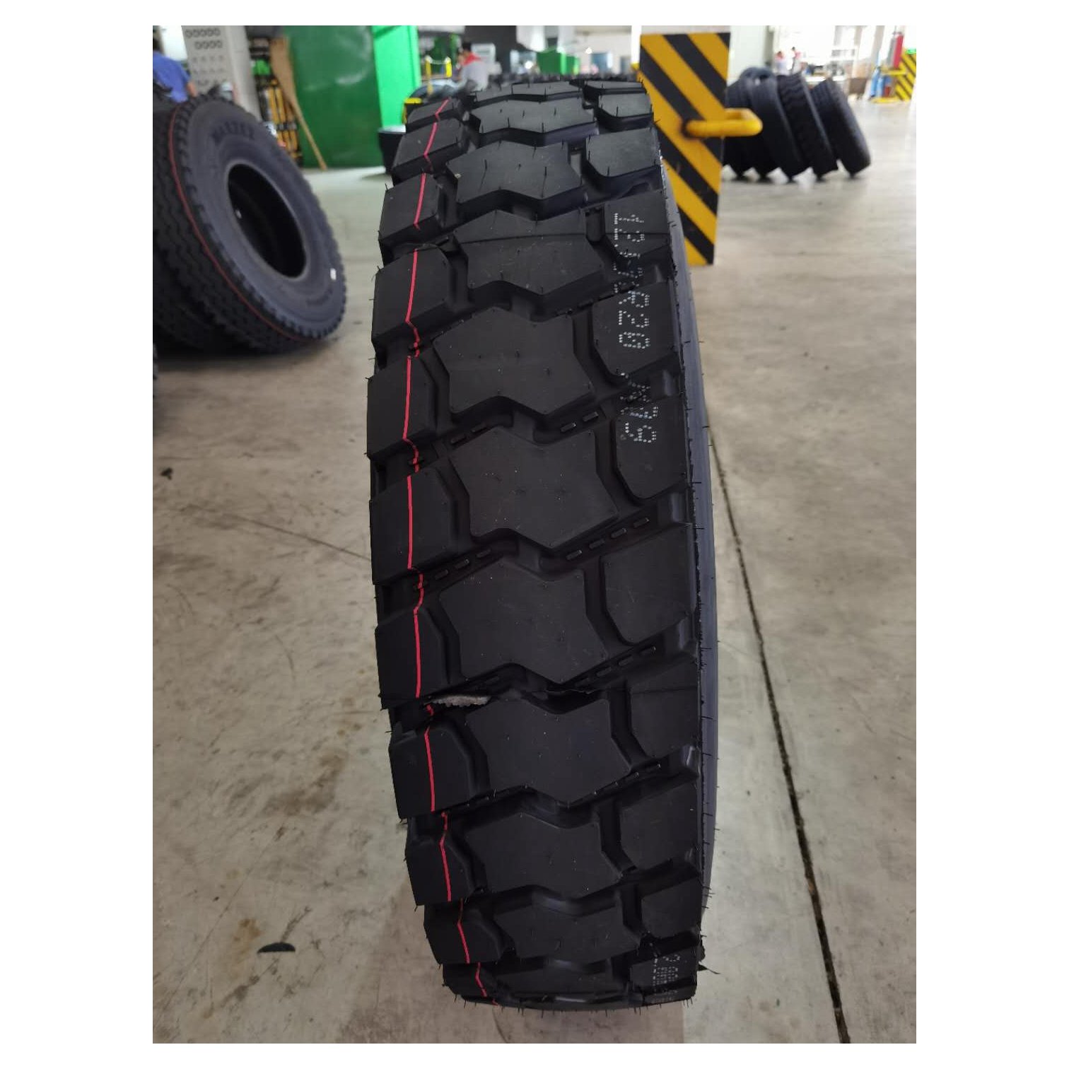 BEST SELLING TRUEFAST BRAND TRUCK TYRE for the SIZE of 13R22.5 WITH PATTERN TA268 TD688