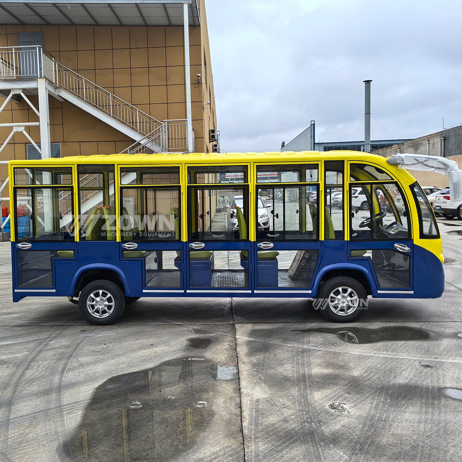 New Design Classic Blue and Yellow Color Multi-seat Electric Sightseeing Bus with CE Certification, Motor and Doors