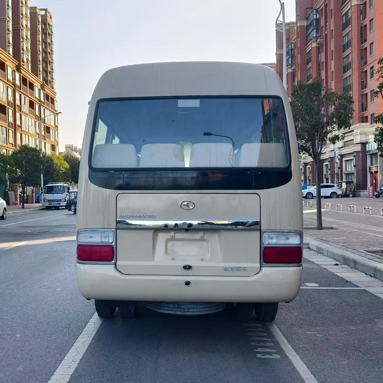 2020 Coster 19-seat Bus, National V Emission, Yuchai Engine, Double-layer Glass, Original Leather Seats Coster Bus for Sale