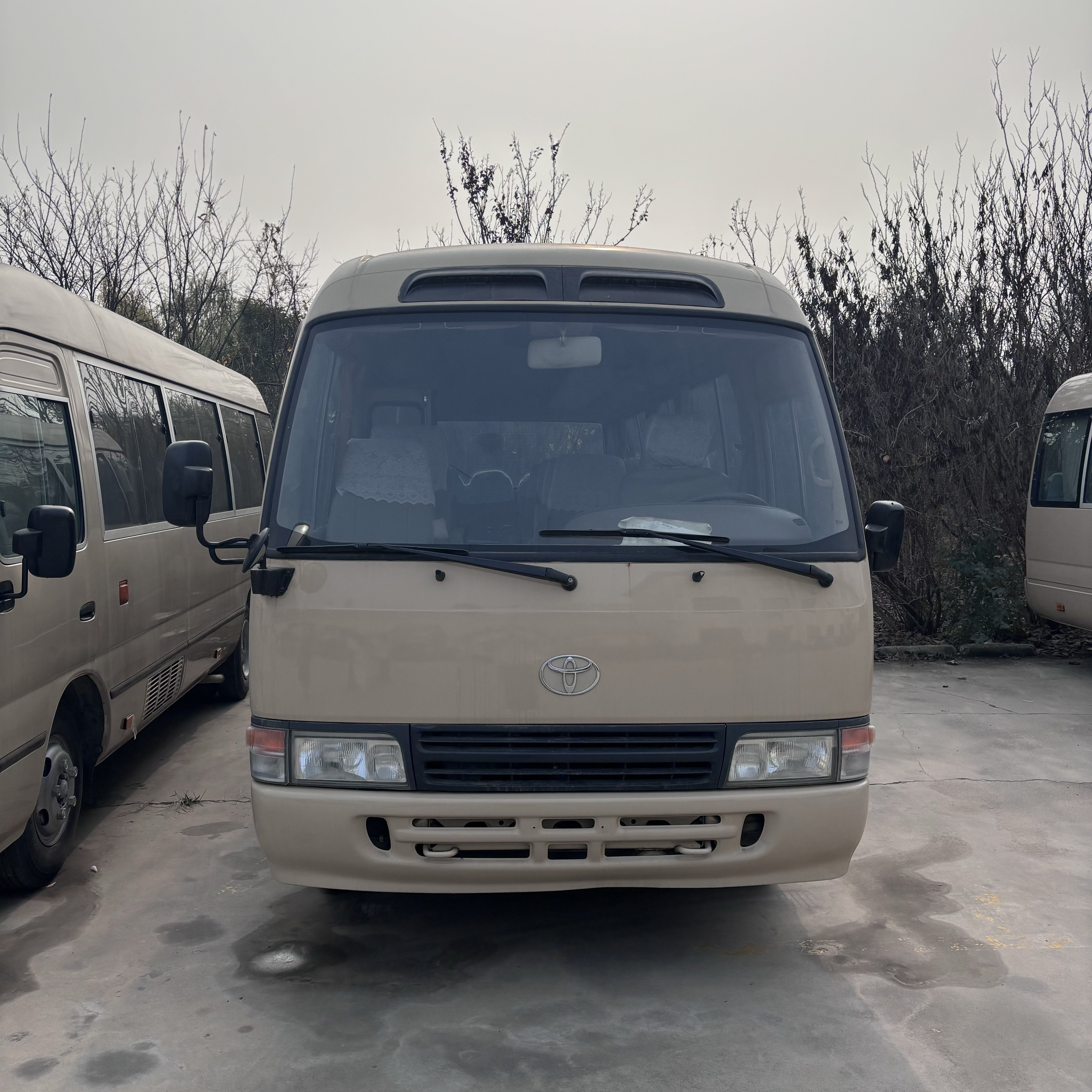 Used Cheap Petrol diesel Toyota Coaster Bus 30 Seater Second Hand Mini Bus in Good Condition