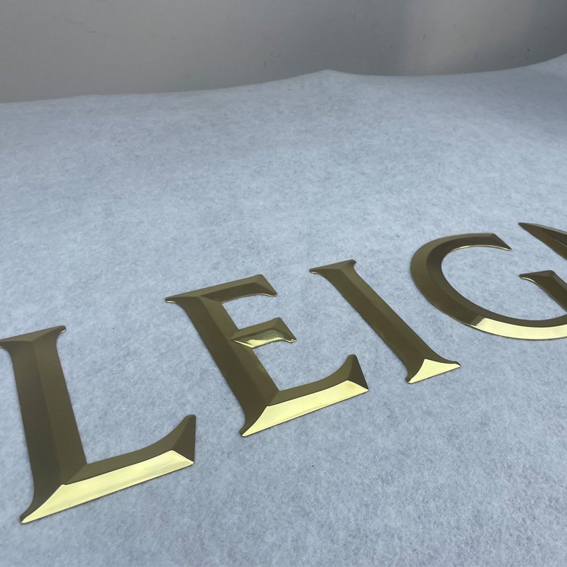 HONGSEN Custom 3d Brushed Solid Brass Letters Sign for Signage Golden Letters Metal Sign Indoor Made