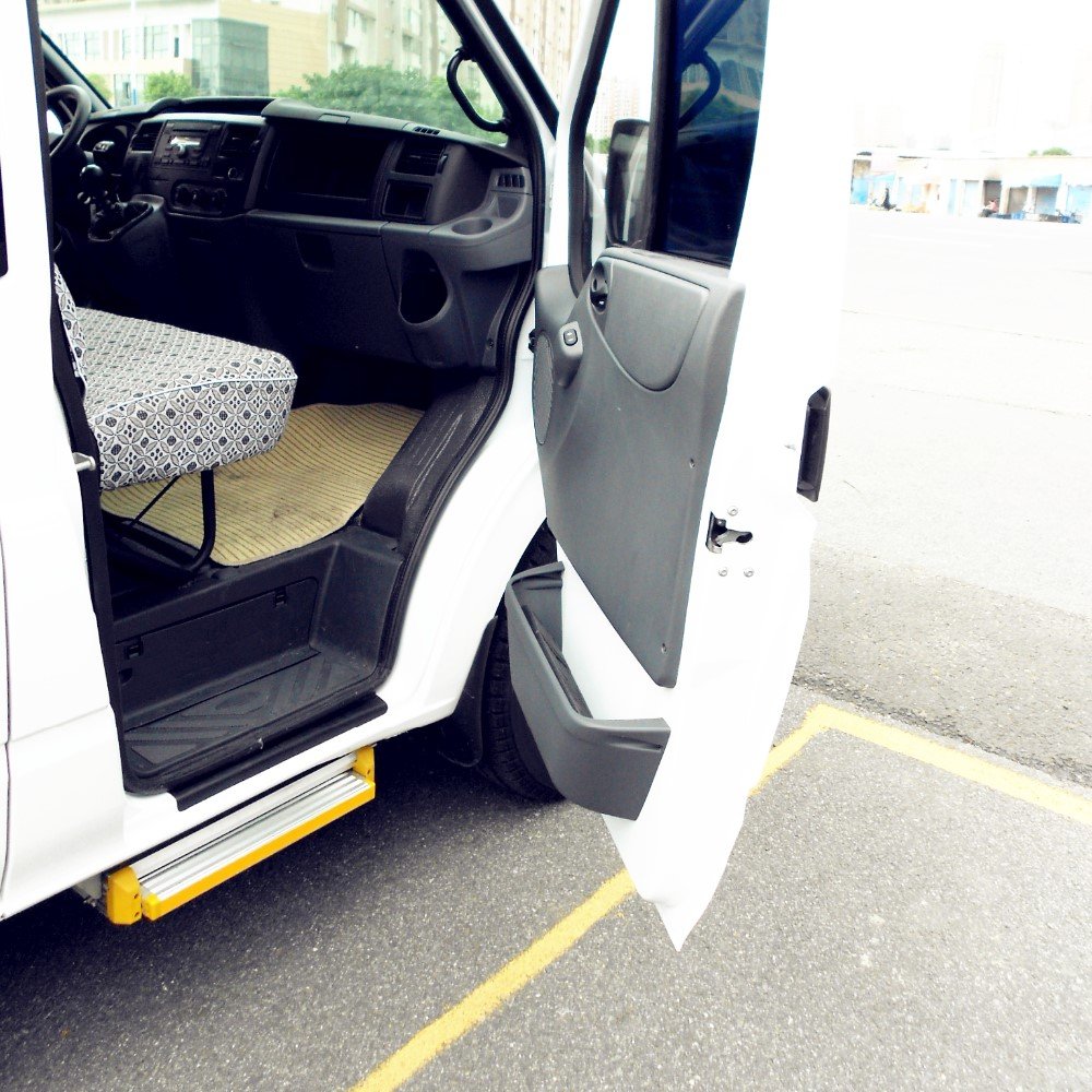 RV Caravan Travel Trailer Motorhome Camper Electric Aluminum Sliding Step Door Slide Foot Step CE Certification Led Lighting