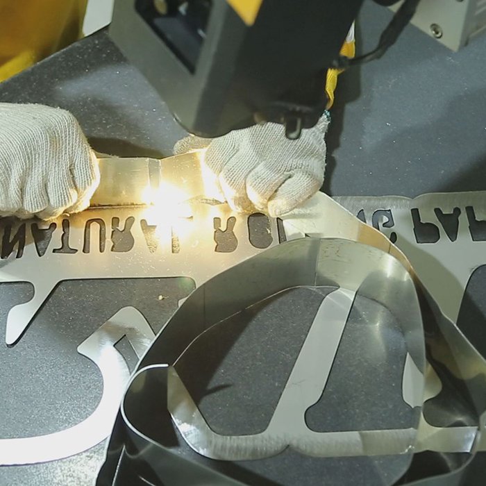 Outdoor Cnc LED Backlit Acrylic 3D Letter Engraved Stainless Steel Metal Advertising Boards Light Box Backlight Sign for Shop