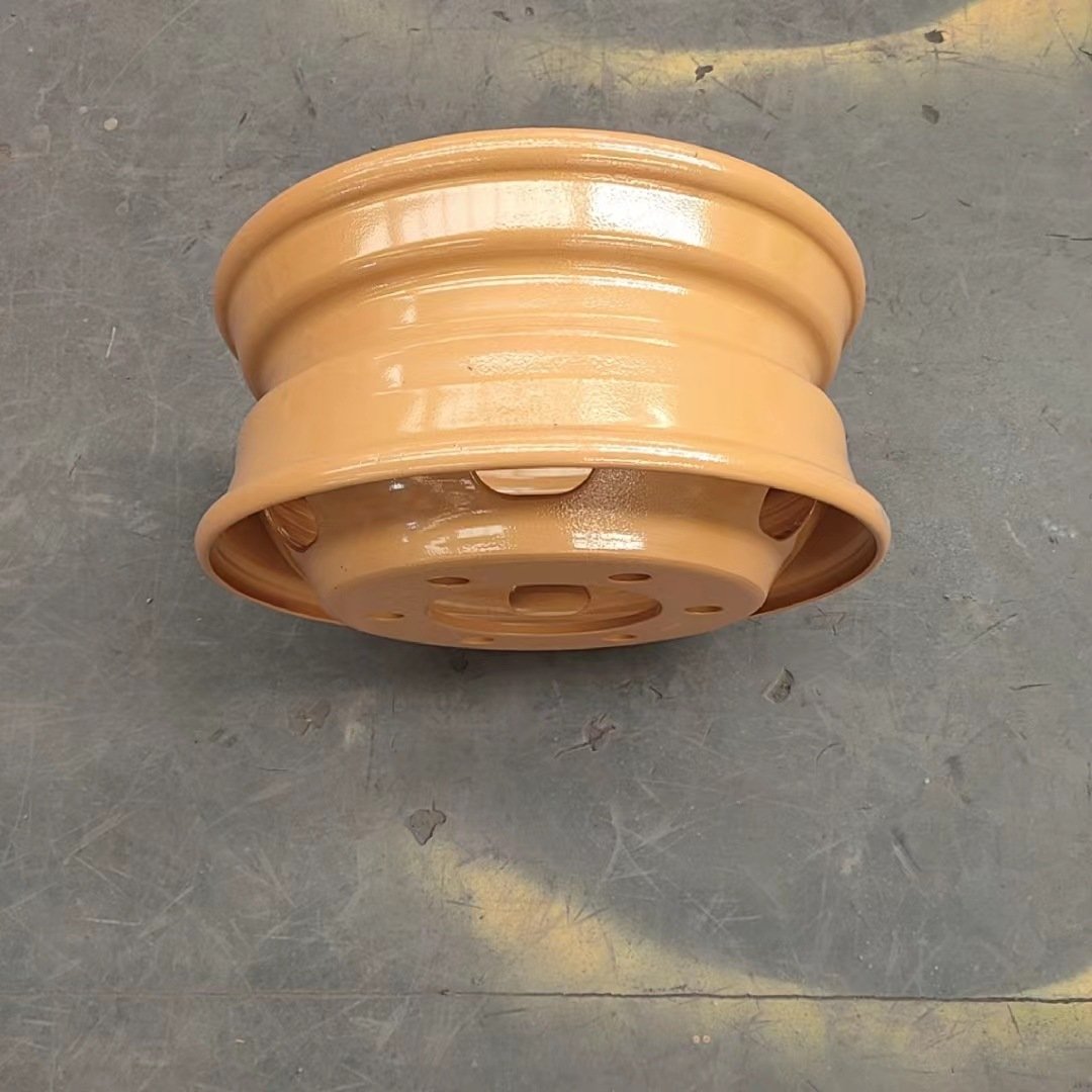 Hot 19.5 Truck Wheel Passenger Car Wheels 19.5*6.75/19.5*7.5 Suitable for Bus Truck Trailers