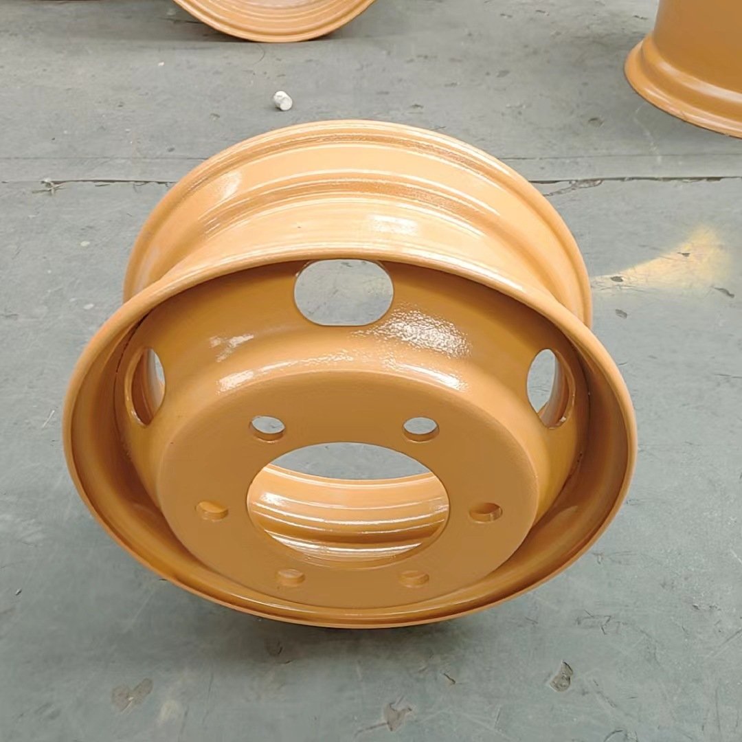 Hot 19.5 Truck Wheel Passenger Car Wheels 19.5*6.75/19.5*7.5 Suitable for Bus Truck Trailers