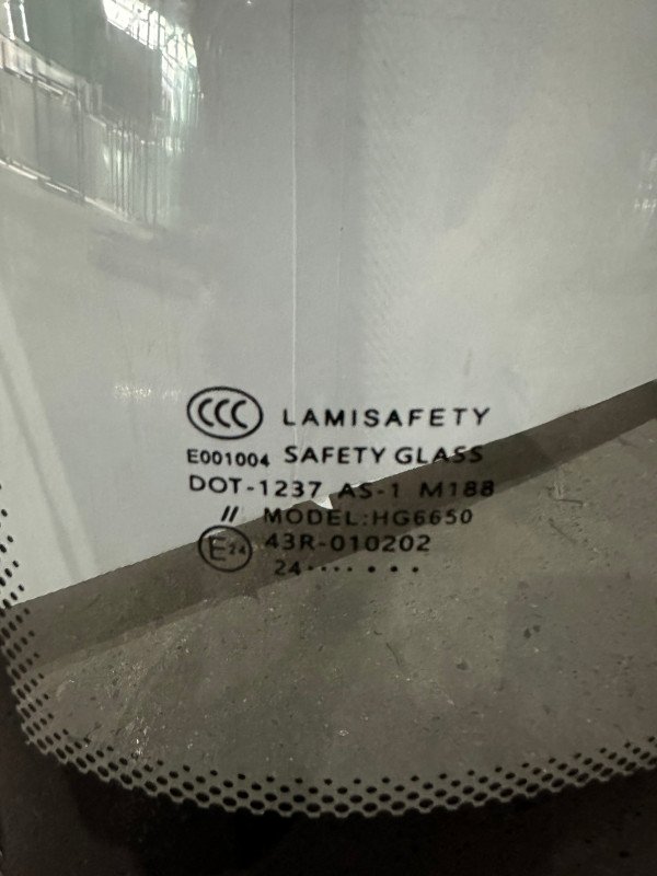 Excellent Quality Laminated Front Windshield Glass for Chinese Auto Windshield Glass for HIGER6650 Bus Windshield