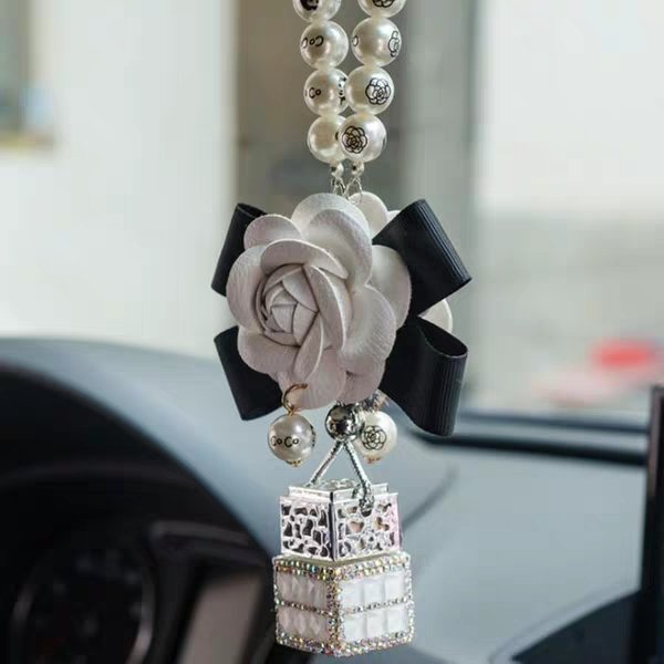 Car Perfume Bottle Pendant Empty for Essential Oils Auto Ornament with Flower Freshener Car Style Fragrance