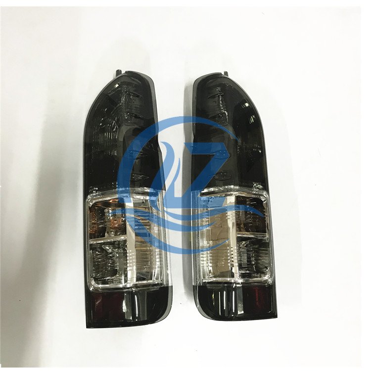 Body Kit Fortoyota Hiace 2005-2018 Original Smoke Cover Halogen Hiace Tail Lamp Assembly
