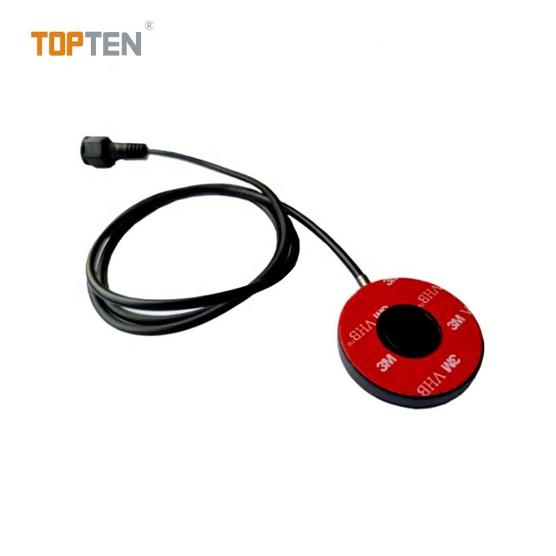 Engine Immobilization CAN BUS Accurate Fuel Tank LTE Tracker 4G GPS Tracking Device with Temperature Monitoring