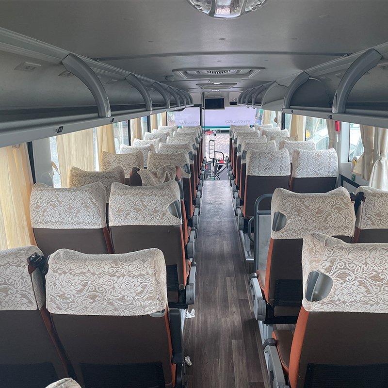 Used 47-Seat Coach Bus for Sale Diesel Fuel Manual Transmission Weichai Engine