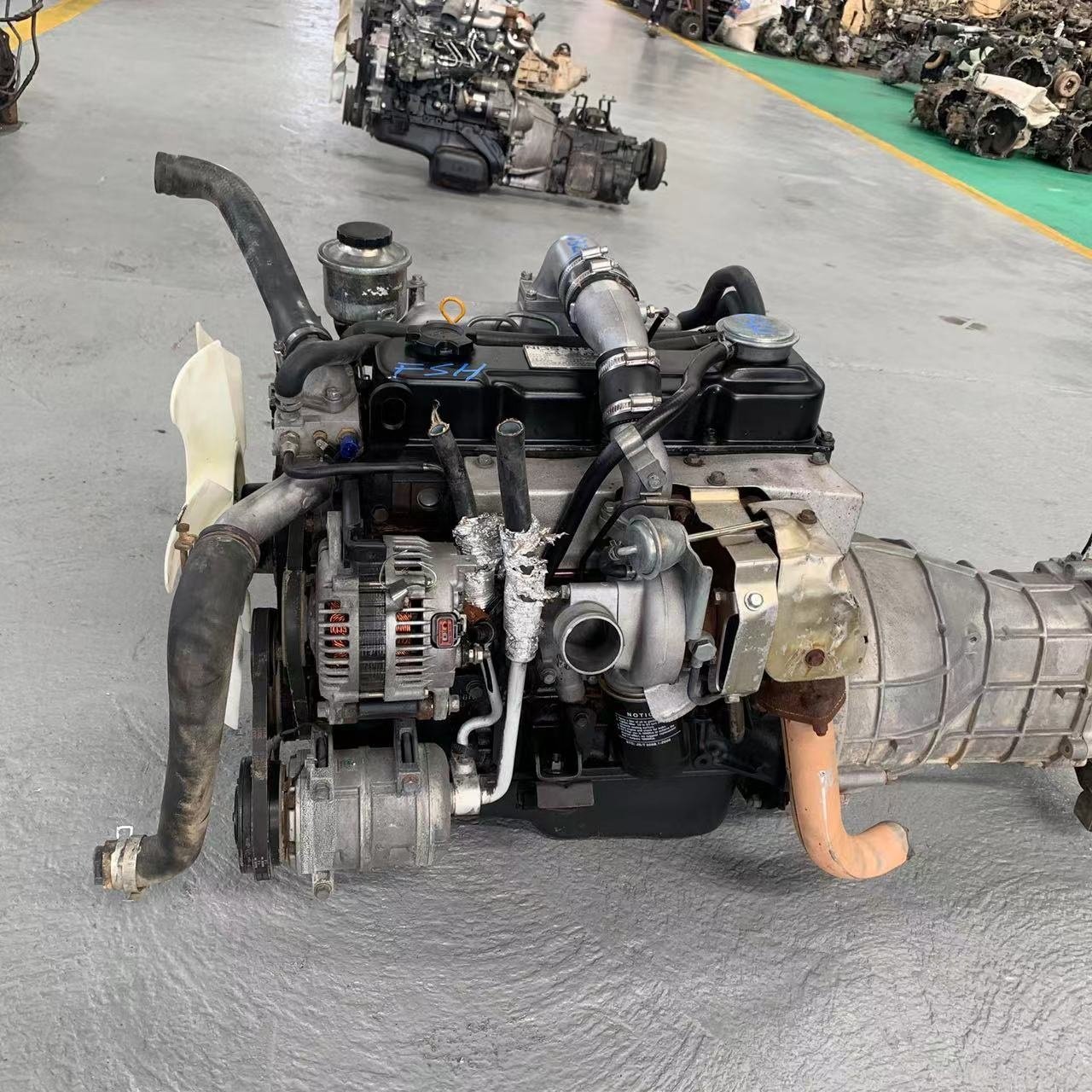 4 Cylinders QD32T Japanese Original Used Diesel Engine for Nissan Pickup Trucks Paladon