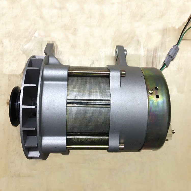 Use for Zhongtong Bus Doosan Engine System Spare Parts 24V 150A Alternator