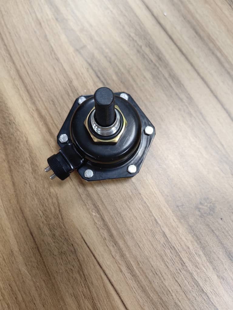 China Made Excavator Daewoo Truck Bus Generator DL08 Engine Part 1093700040 96801448 K7131100 10501DV001 Auto Drain Valve