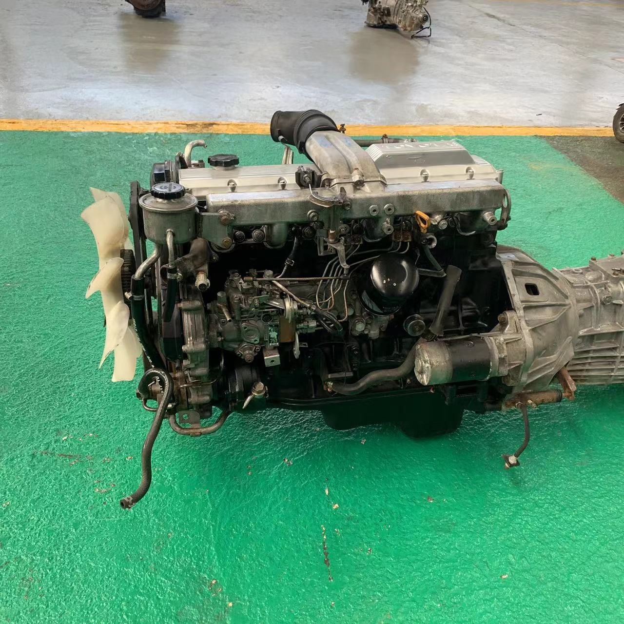 Wholesale Japan High Quality 1HZ Used Engine for Land Cruiser jeep